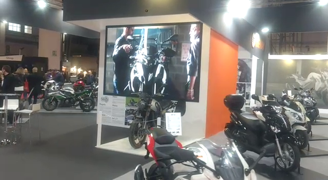 alquiler pantallas led vive la moto