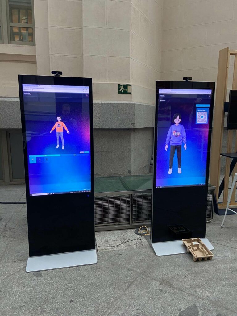 totems tactiles interactivos alquiler