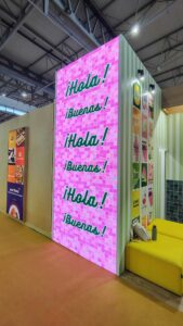 pantallas led alquiler congresos